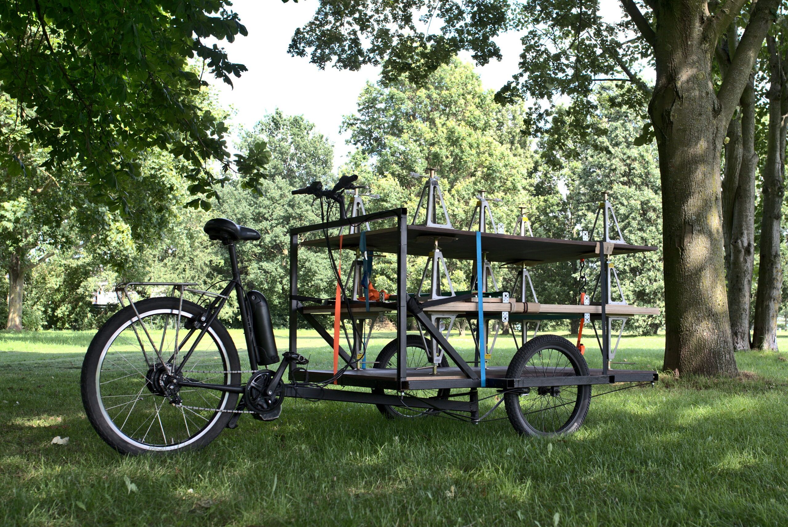 Fahrradbühne im park